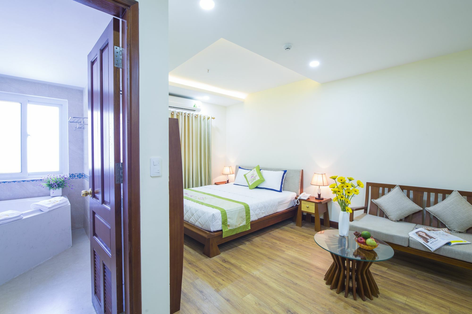 Hoai Anh Plaza Hotel Дананг Екстер'єр фото